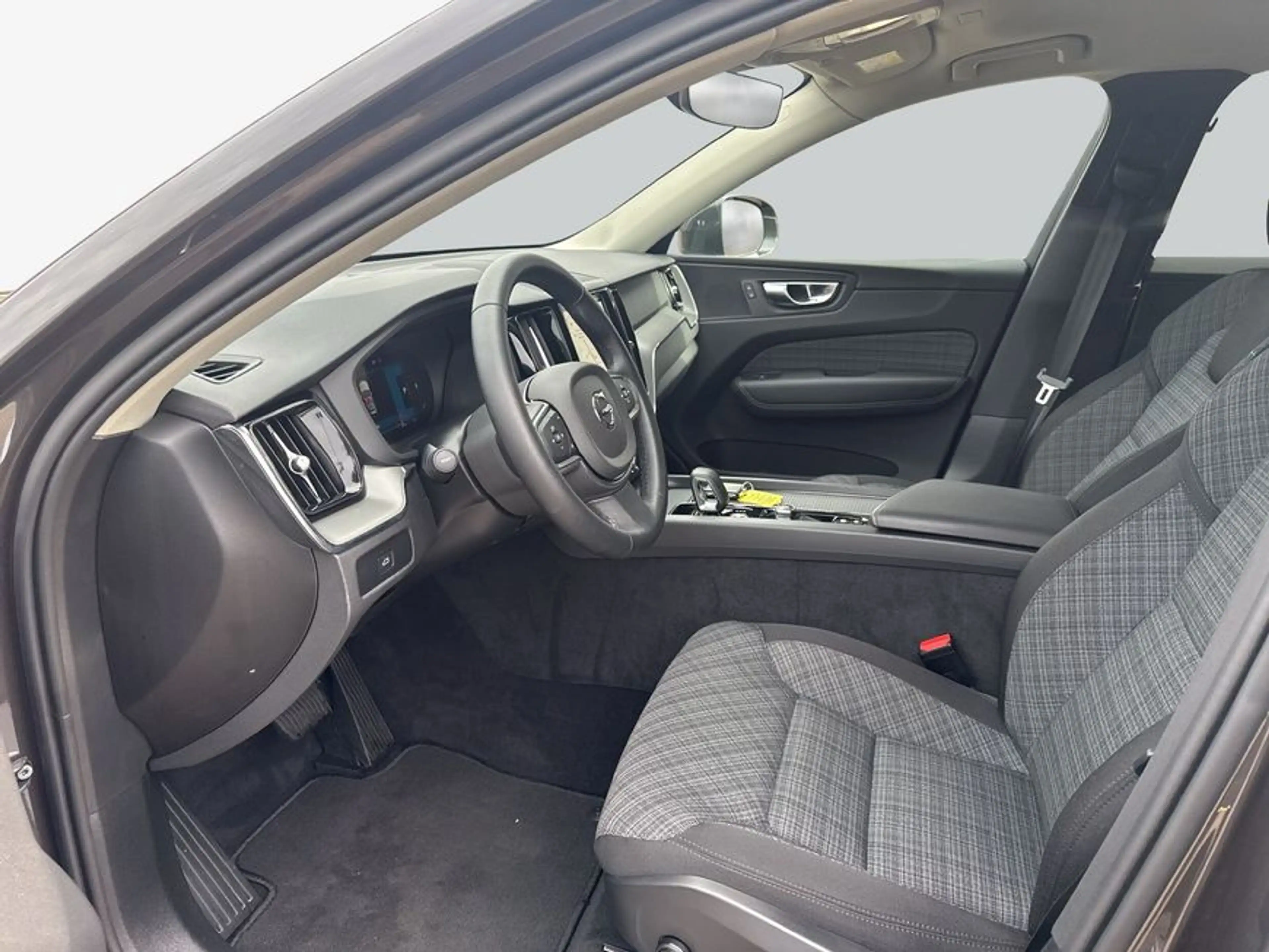 Volvo XC60 XC60 B5 B AWD Core — photo 9