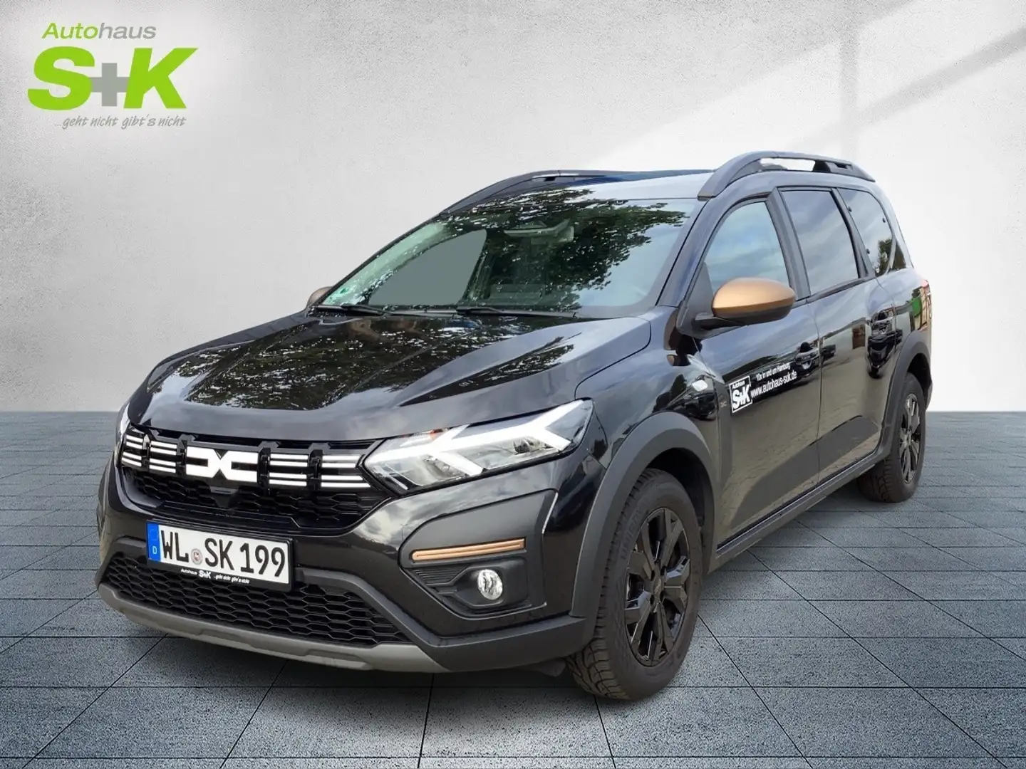 Dacia Jogger Extreme TCe 110 7-Sitzer+ Schwarz - 1