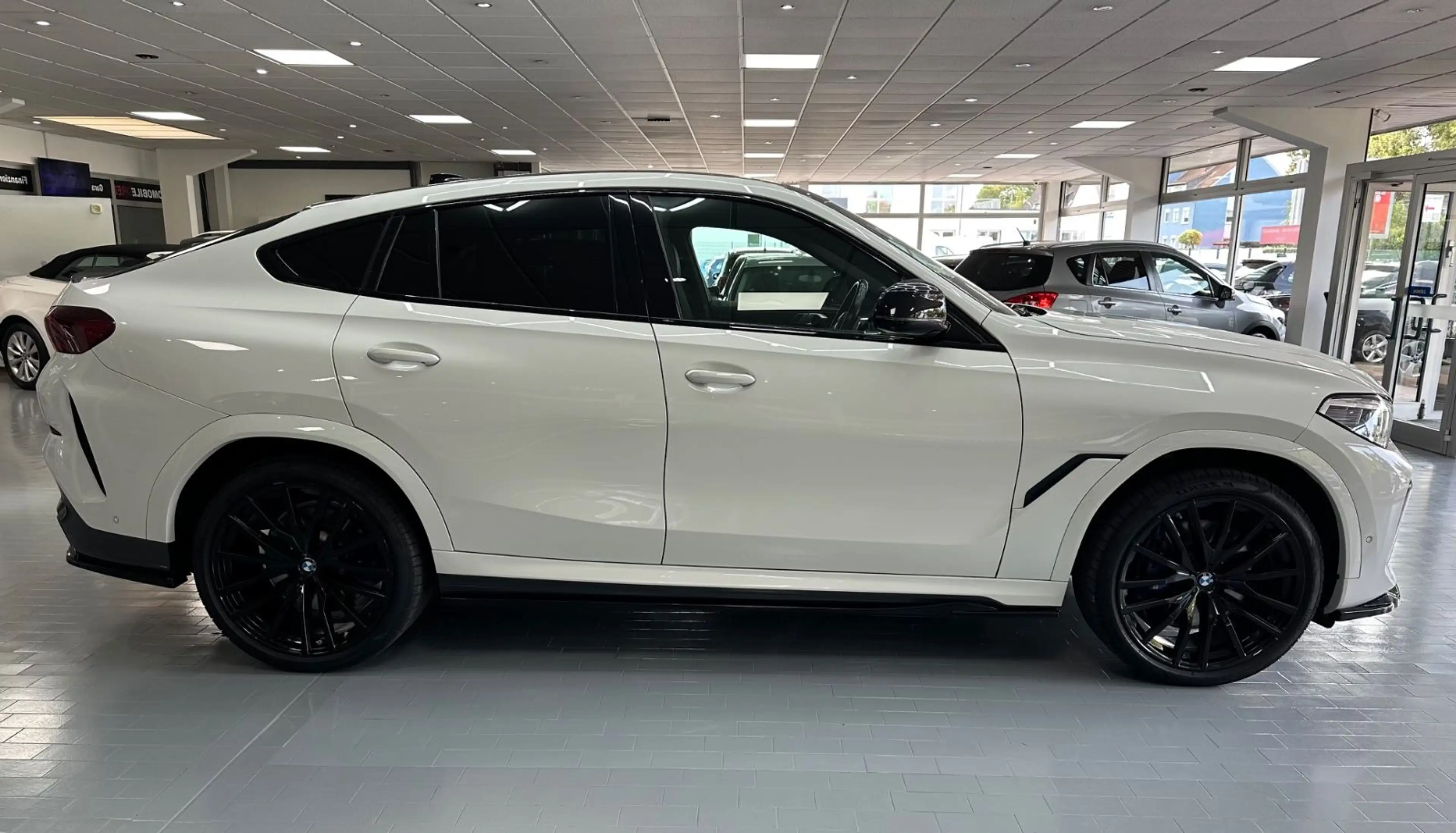 BMW X6 xDrive 30 d M Sport/ Pano/ Swarovski/22 Zoll — photo 5