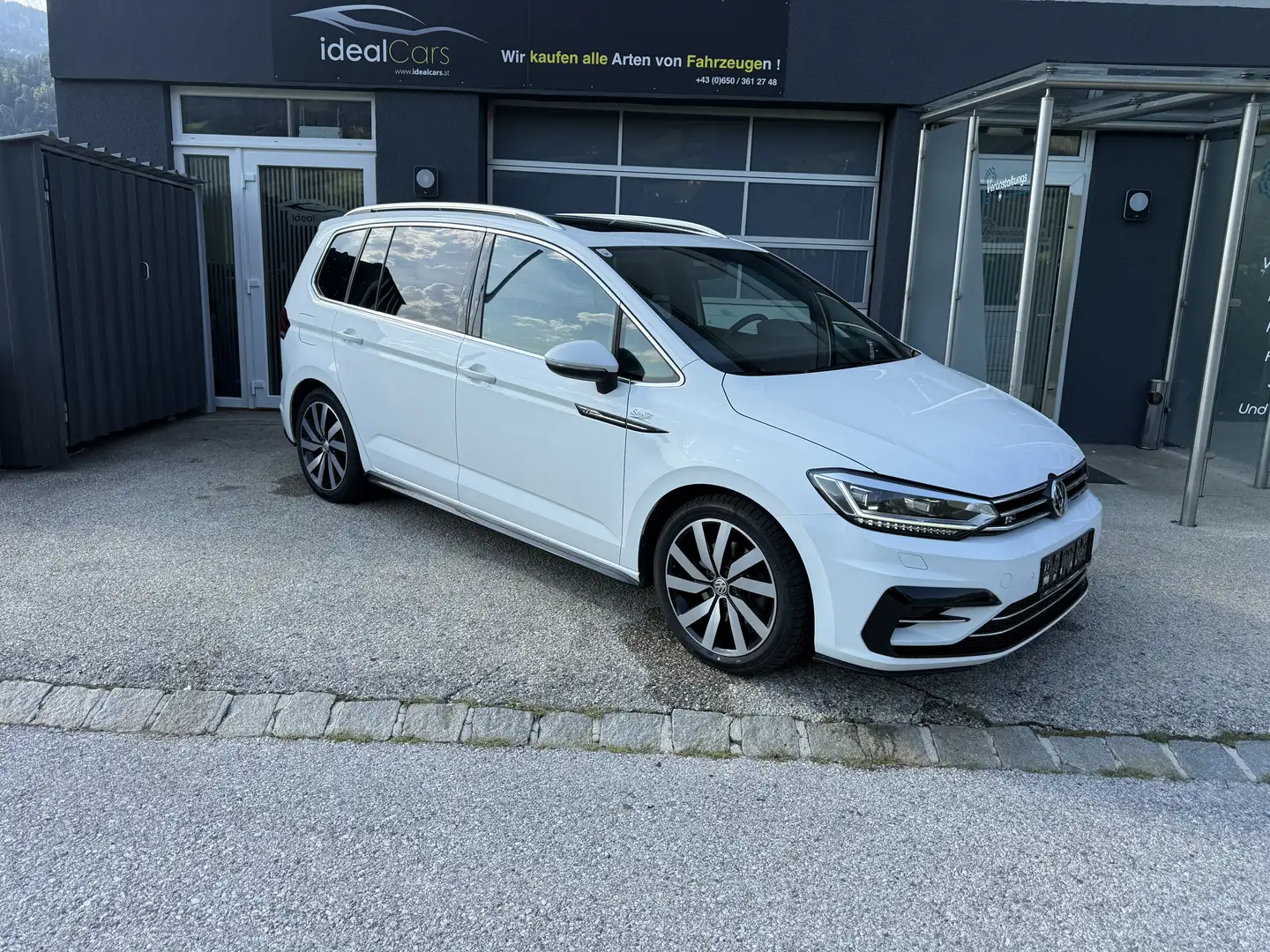 Volkswagen Touran R Line Highline 2,0 SCR TDI - 1