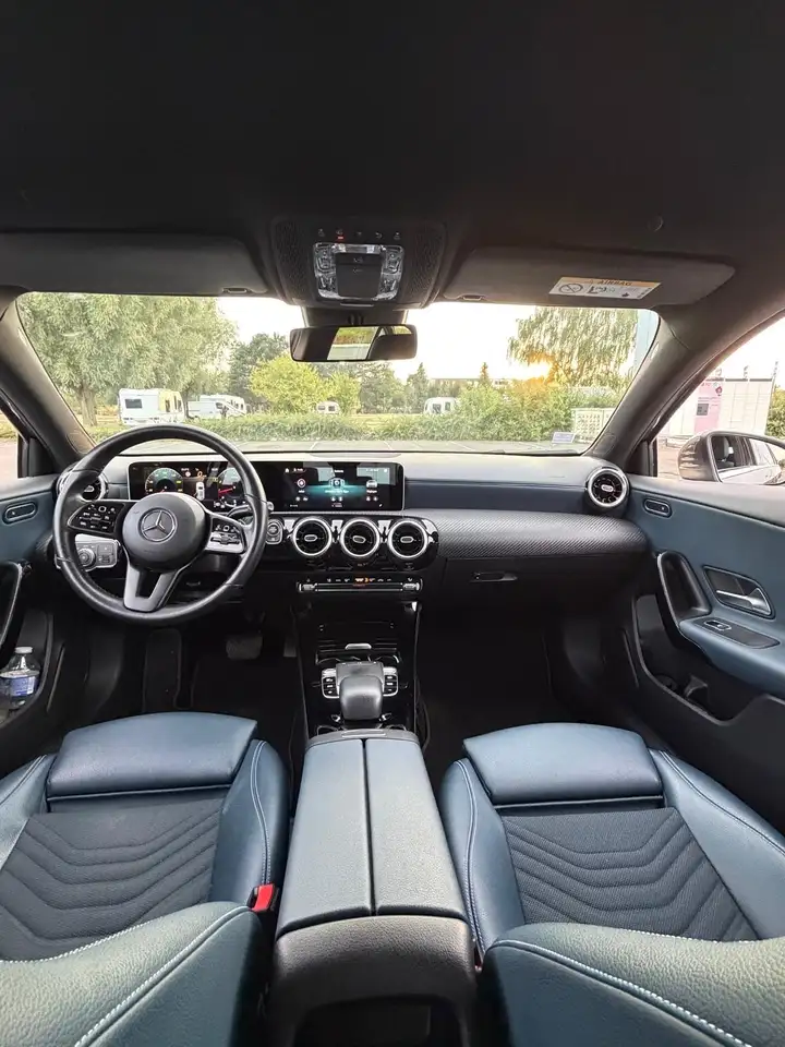Mercedes-Benz A 200