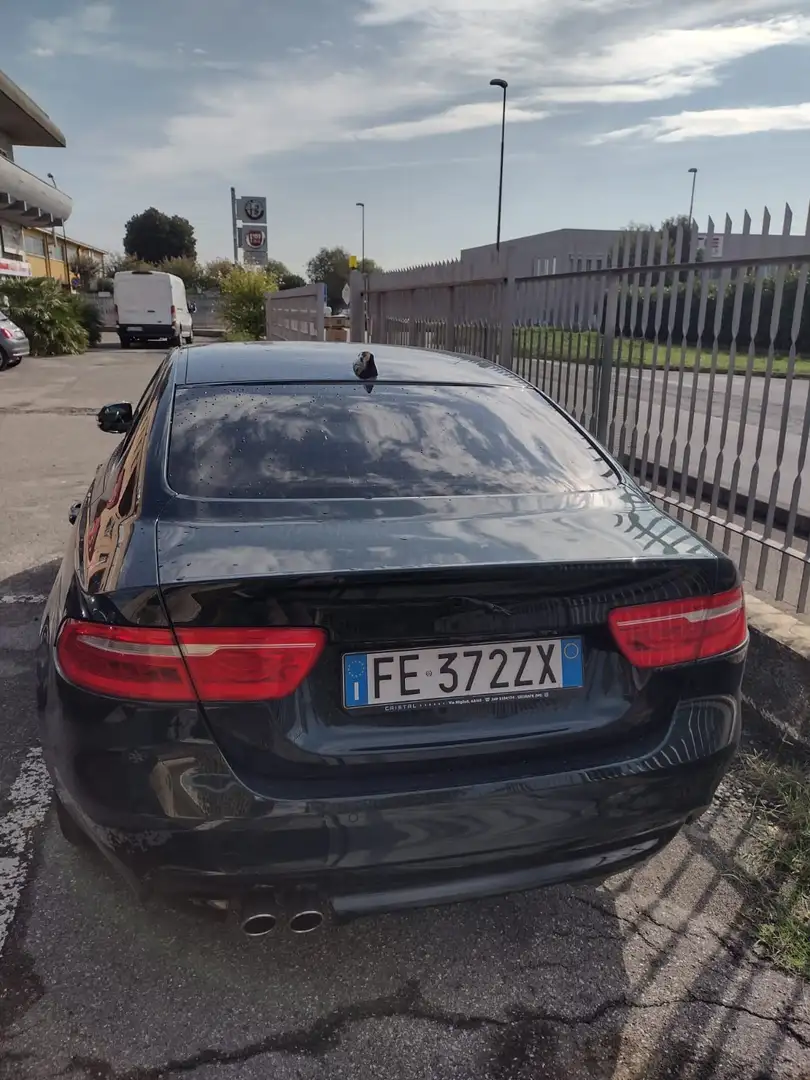 Jaguar XE 2.0d Prestige awd 180cv auto NON MARCIANTE - 2