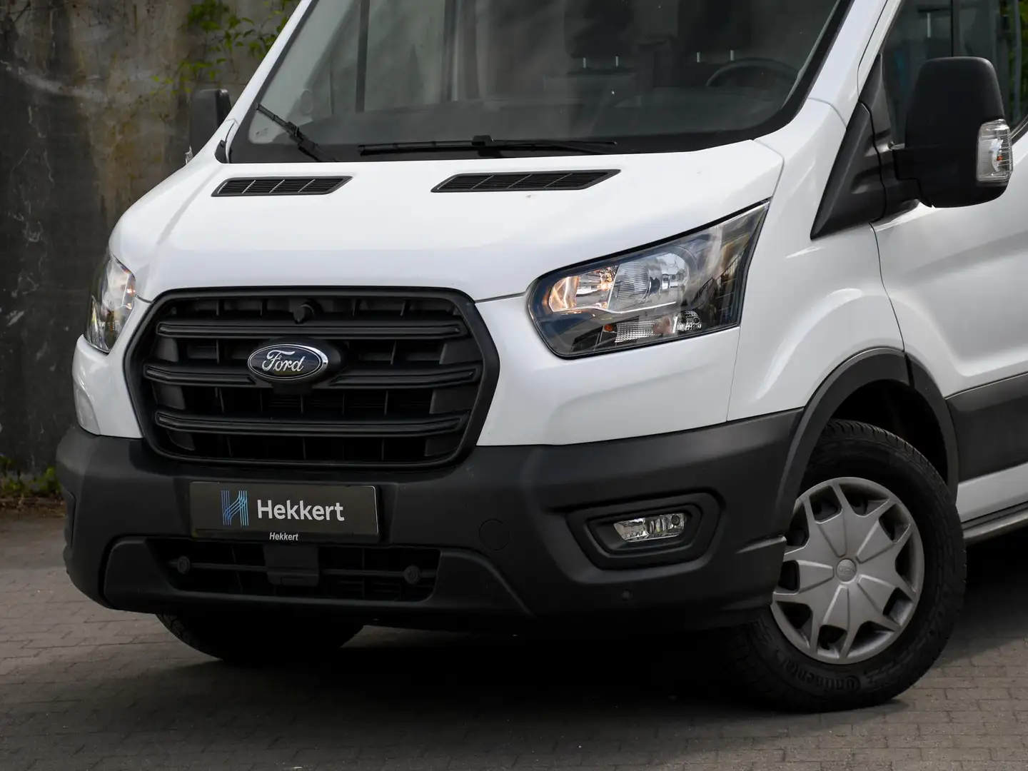 Ford Transit 350 L3H2 Trend 2.0 TDCI 130pk Automaat TREKHAAK | Wit - 2