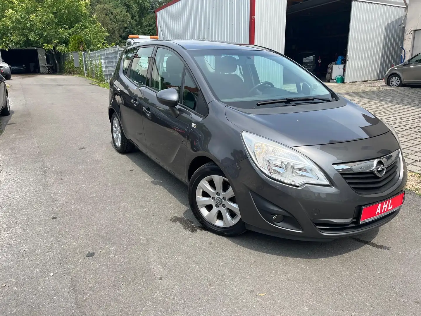 Opel Meriva Edition/Sehr gepflegt/Temp./Klima/Alu/TÜV Neu Grau - 1