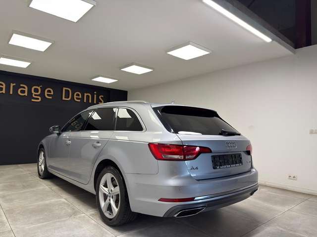 Audi A4 — photo 6