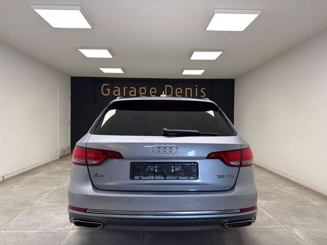 Audi A4 — photo 7