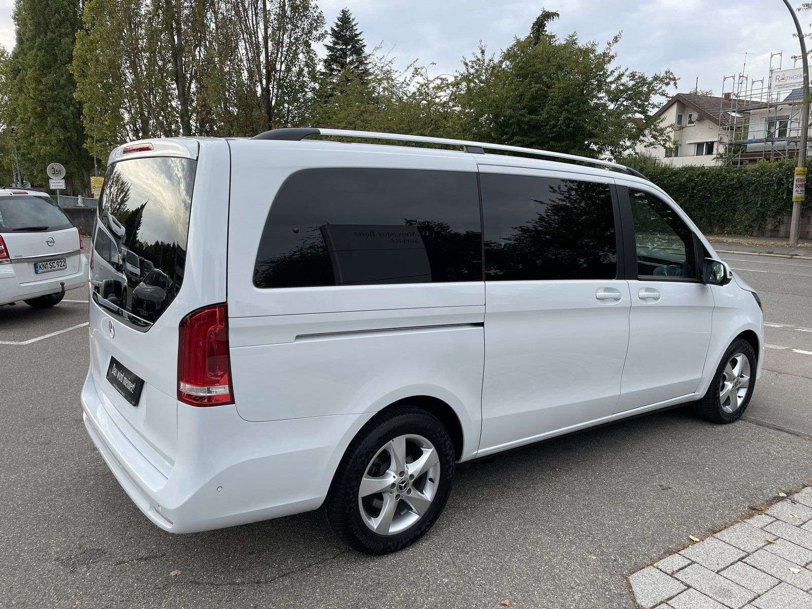 Mercedes-Benz V 220