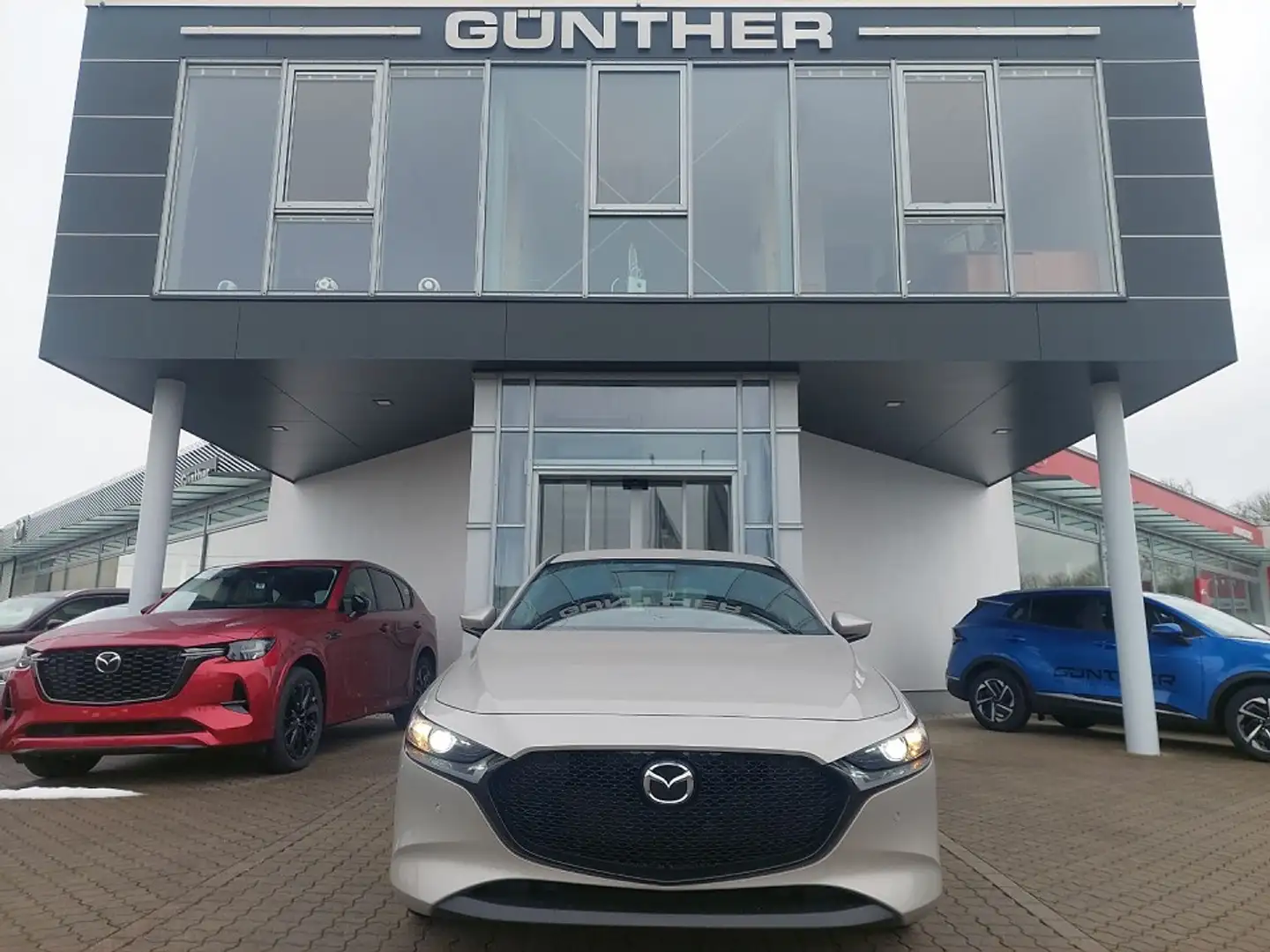 Mazda 3 2.5L e-SKYACTIV G 140ps Centre-Line, 2025 - 1