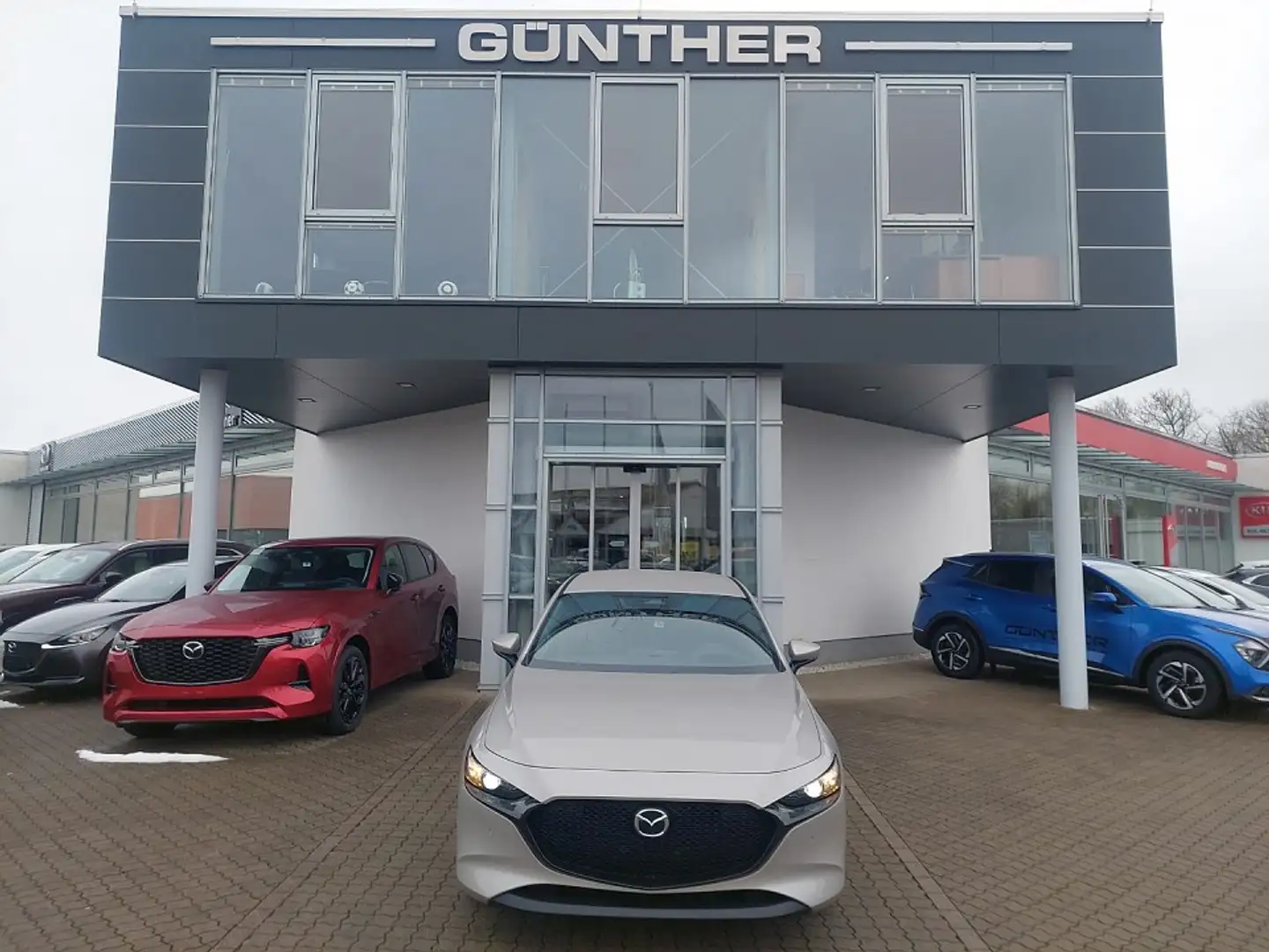 Mazda 3 2.5L e-SKYACTIV G 140ps Centre-Line, 2025 - 2