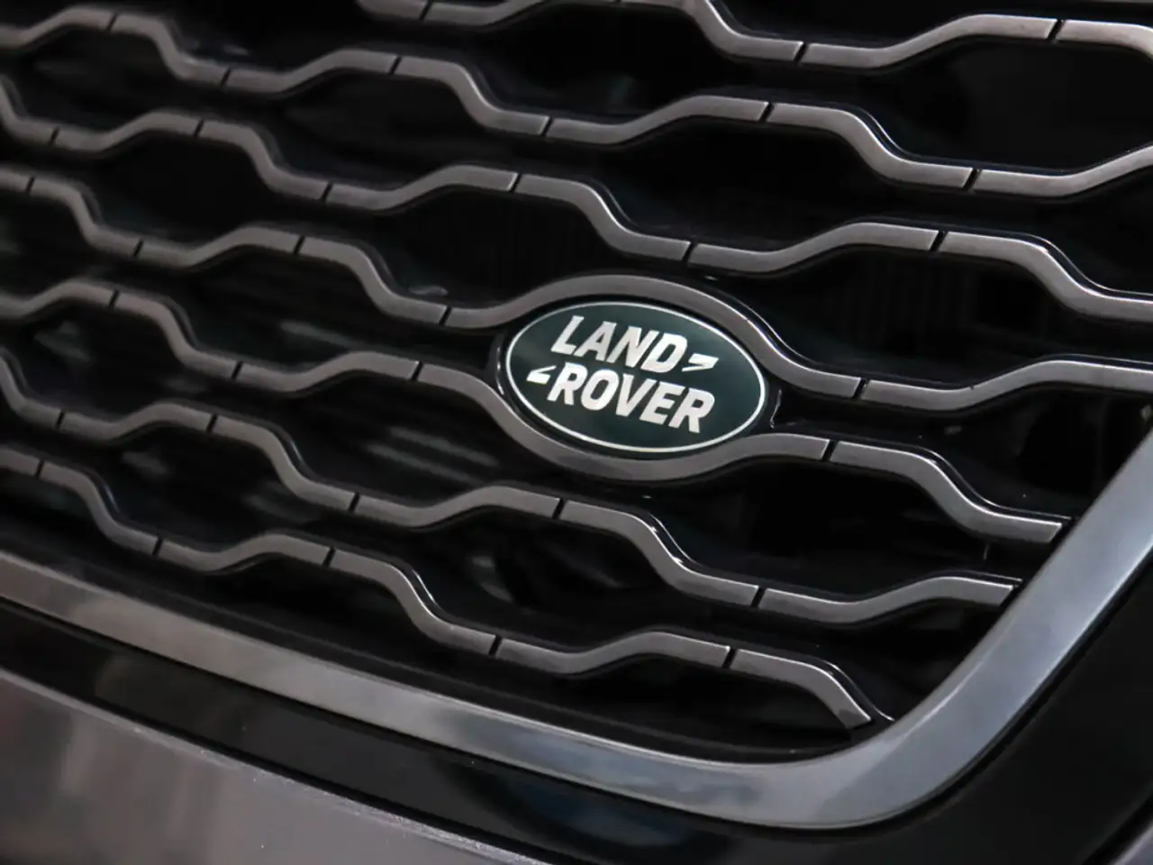 Land Rover Range Rover Velar photo Land Rover Range Rover Velar