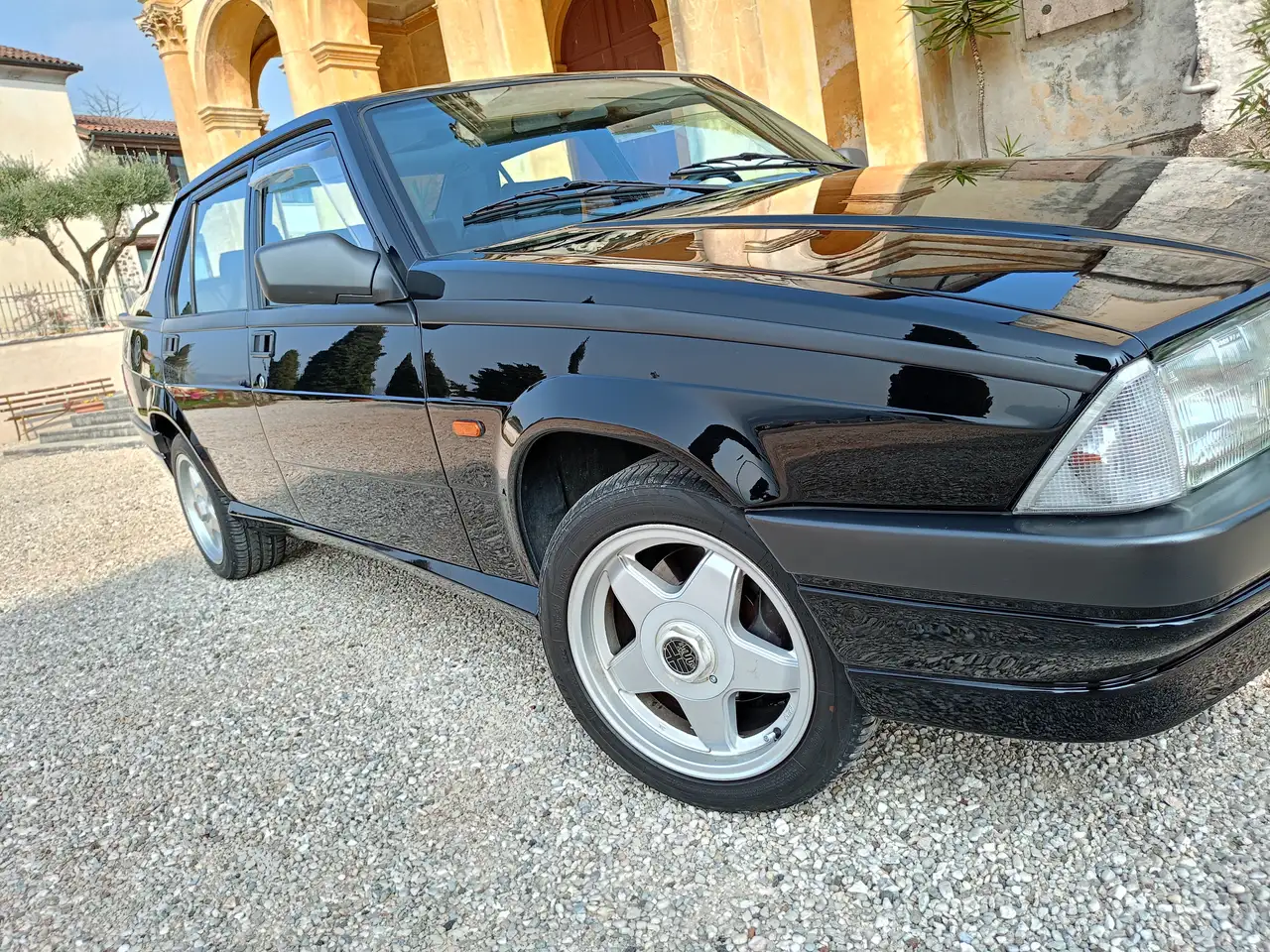 Alfa Romeo 75 2.0i ts, foto 10