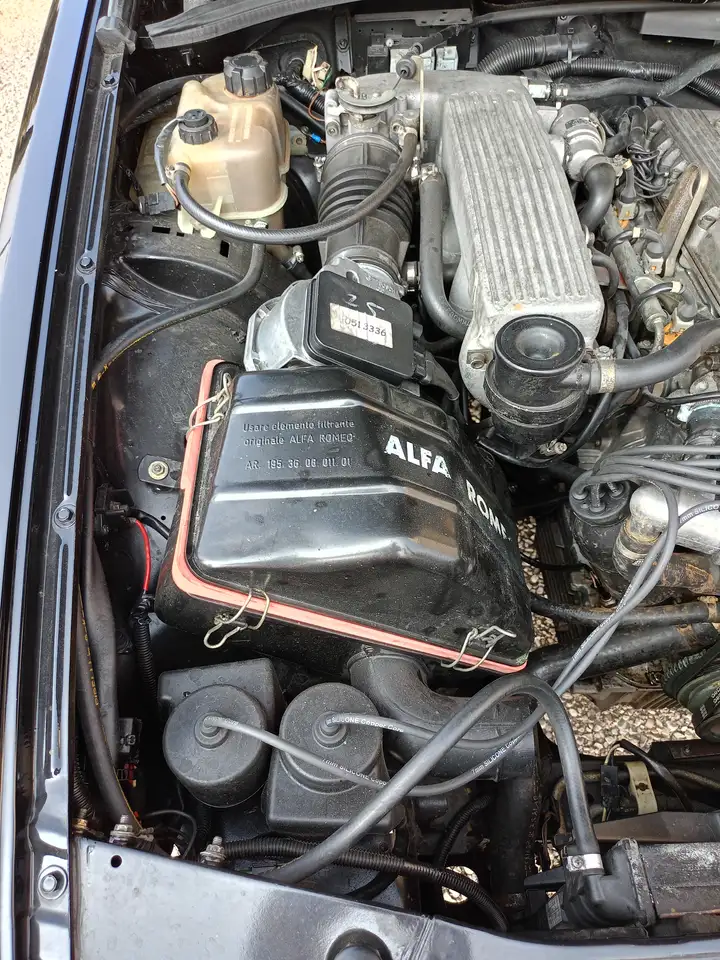 Alfa Romeo 75 2.0i ts, foto 6