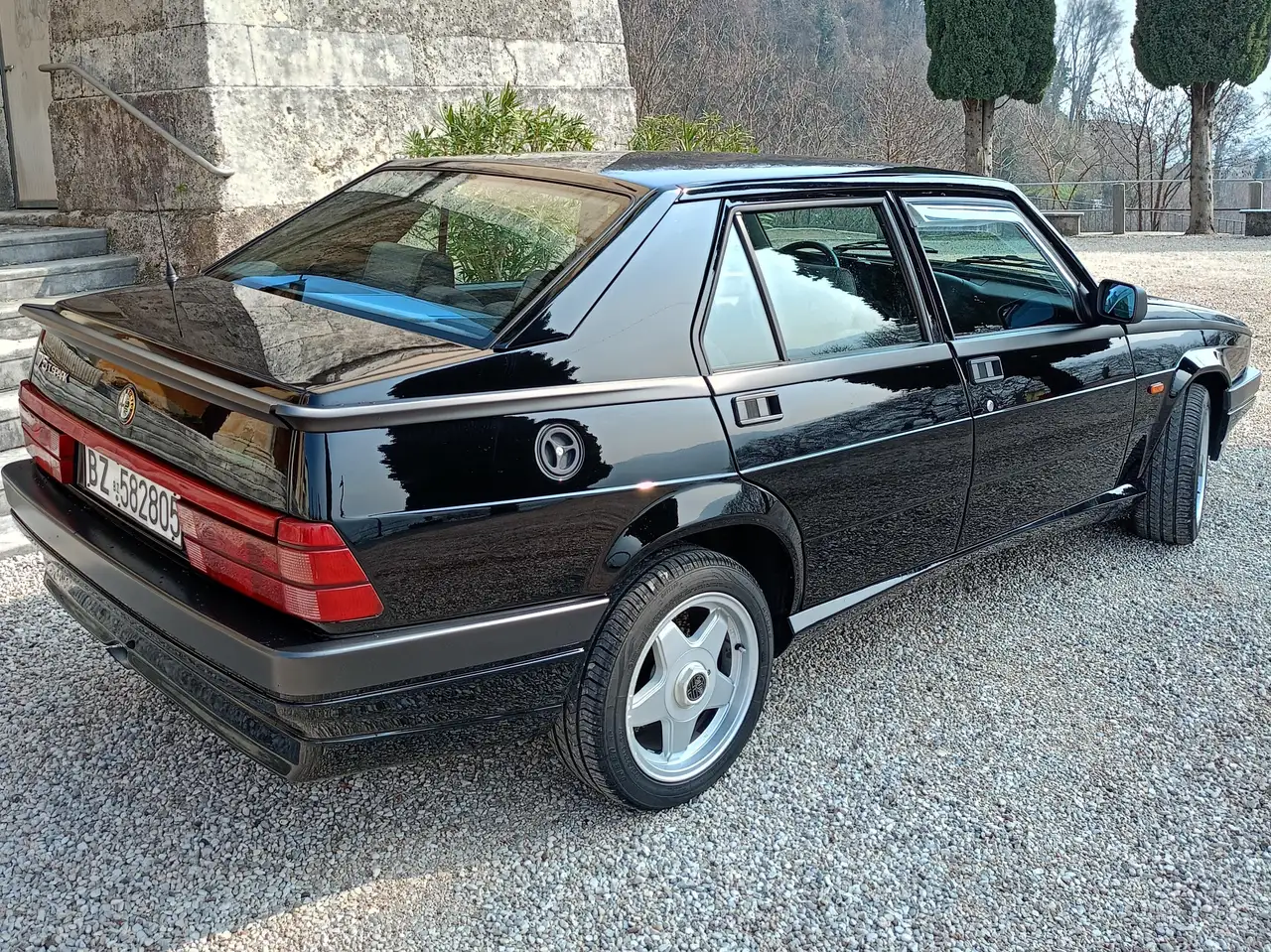 Alfa Romeo 75 2.0i ts, foto 9