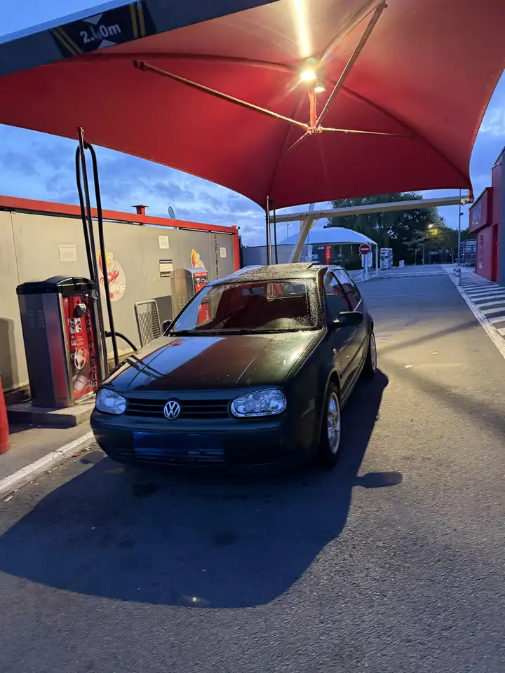 Volkswagen Golf 1.6 S, foto 3