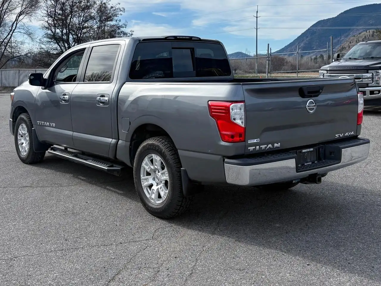 Nissan Titan снимка Nissan Titan