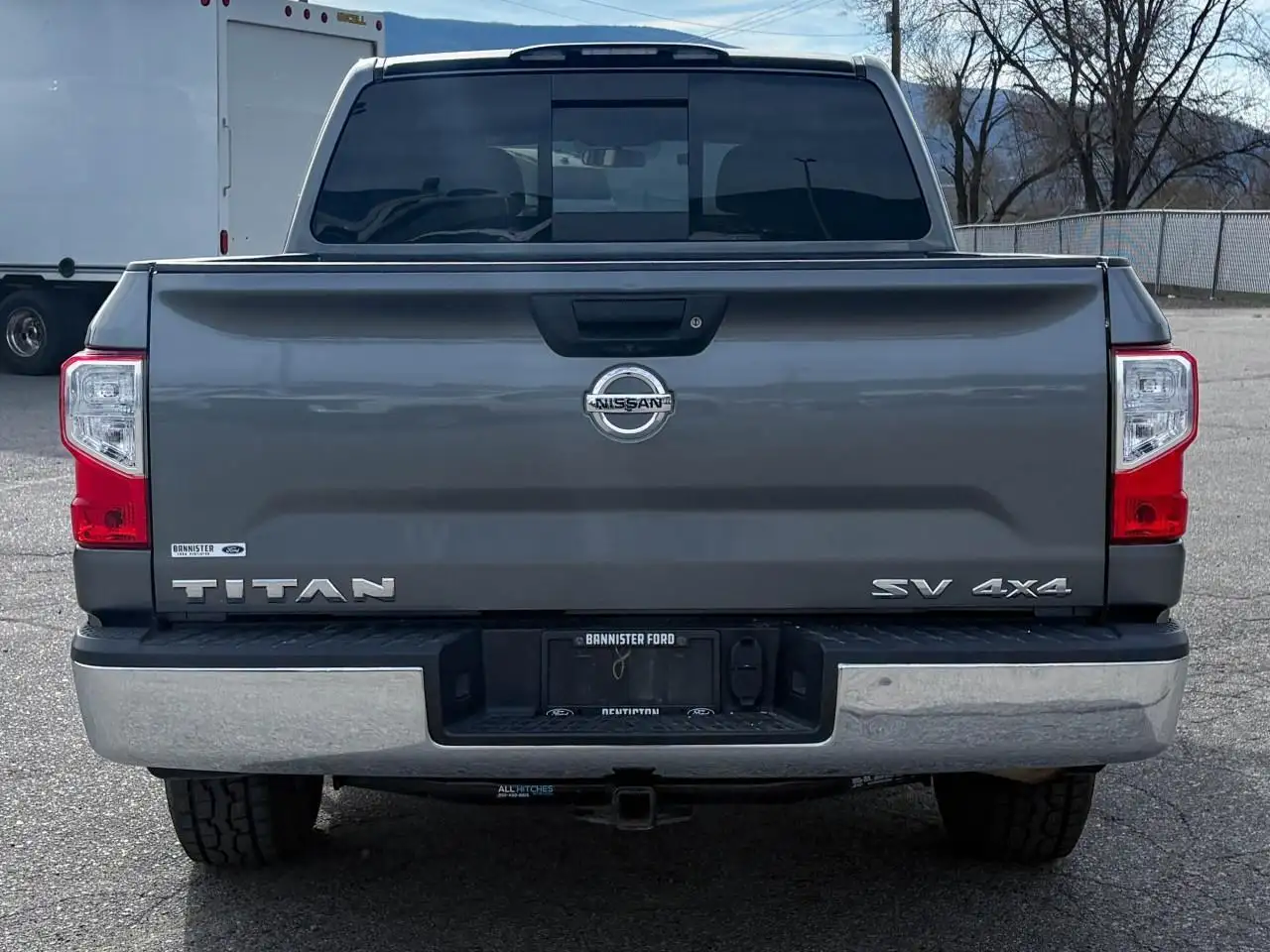 Nissan Titan снимка Nissan Titan