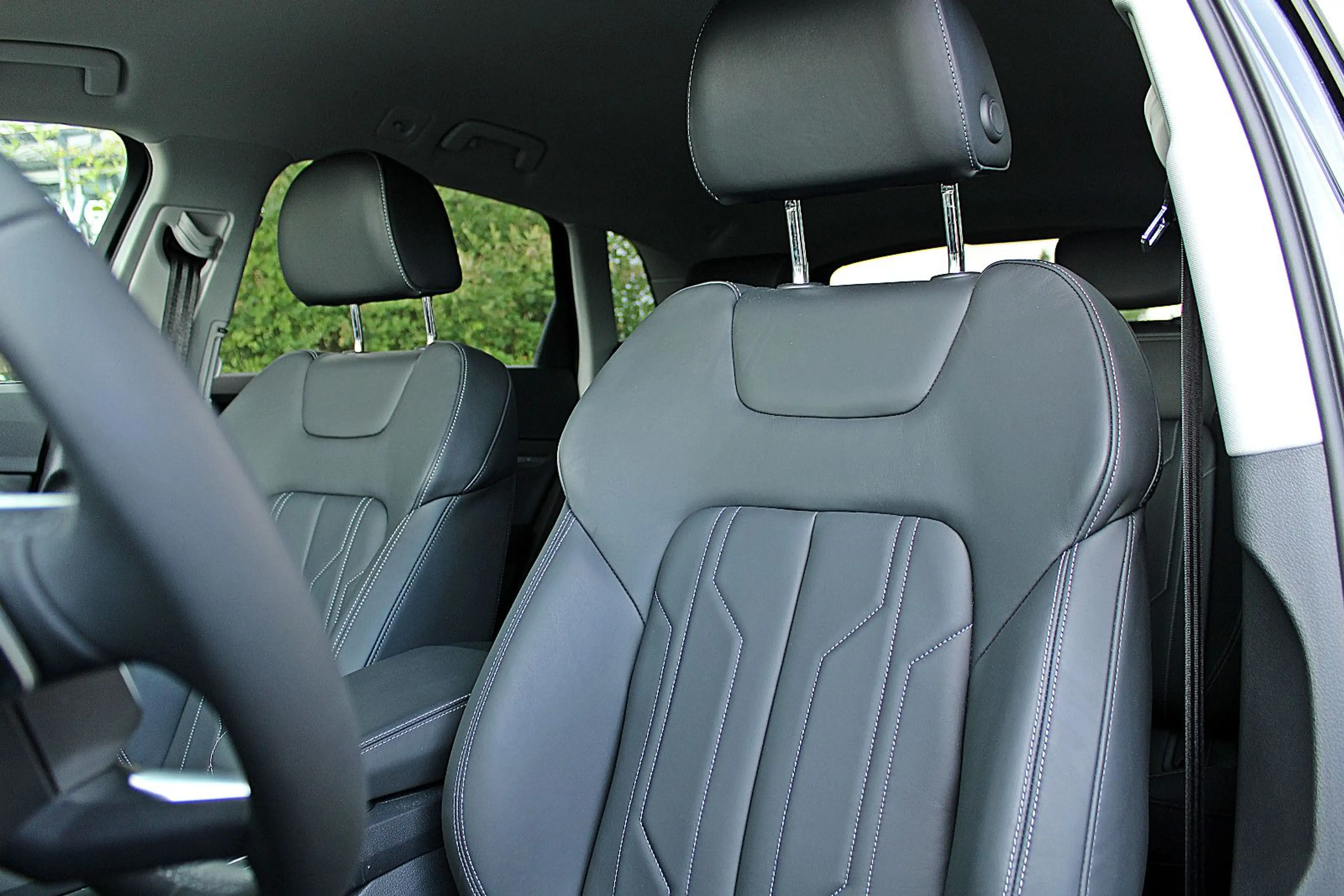Audi Q8 e-tron 55 qu AHK 360° LEDER HuD MATRIX MEMORY — photo 10