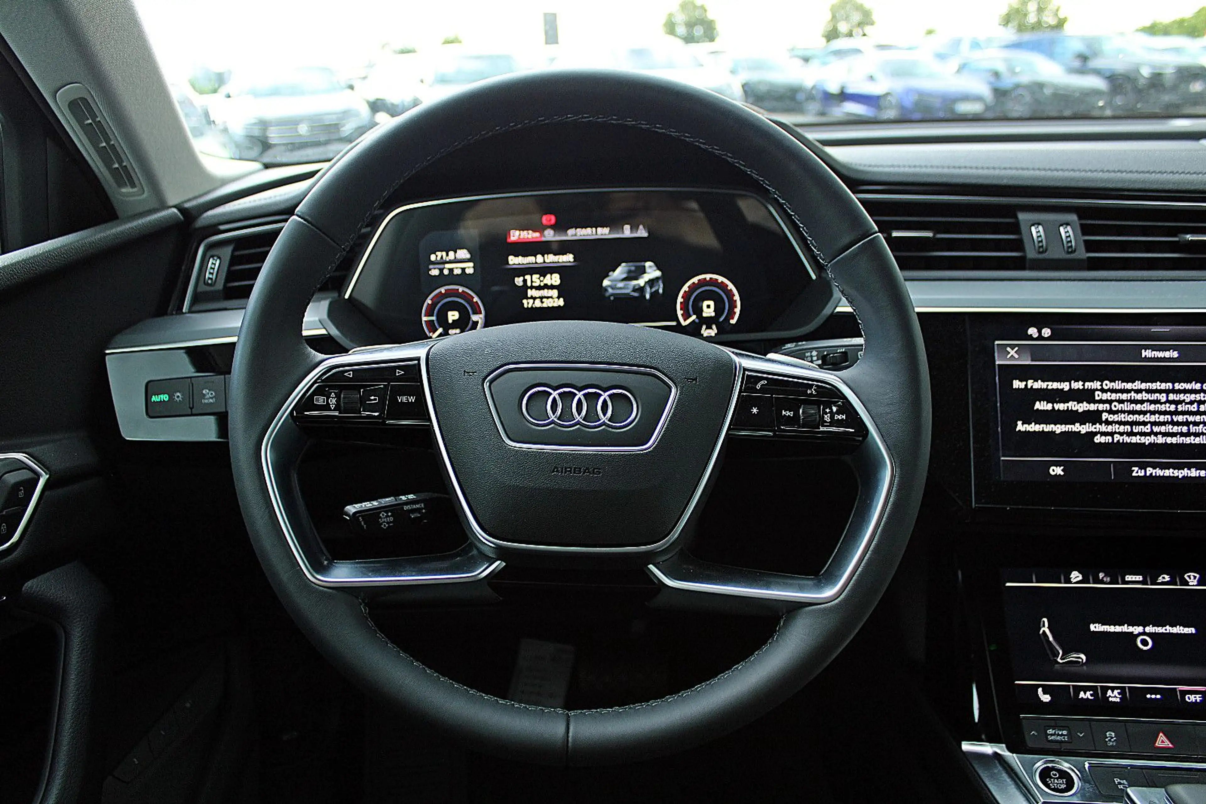 Audi Q8 e-tron 55 qu AHK 360° LEDER HuD MATRIX MEMORY — photo 13