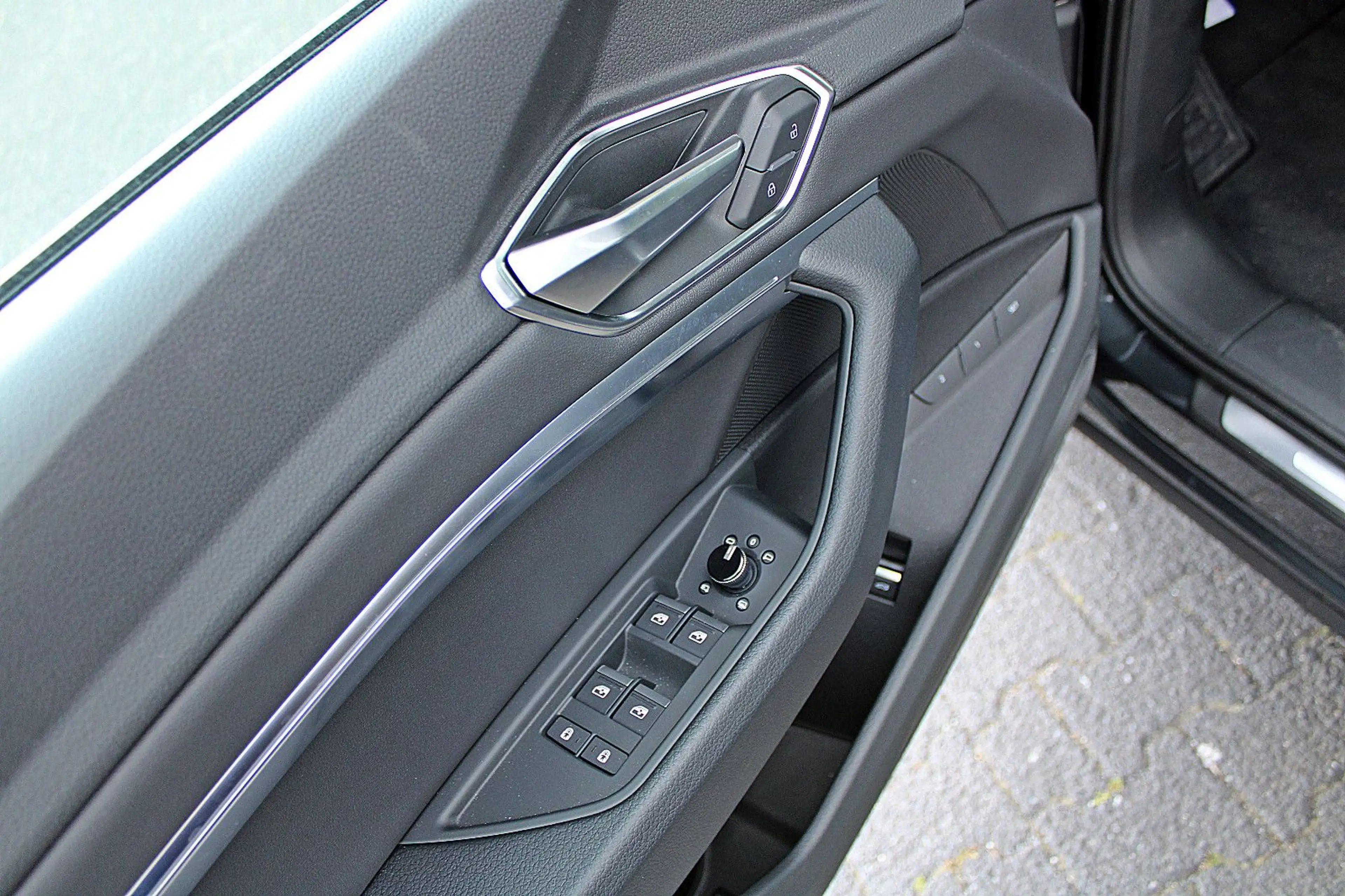 Audi Q8 e-tron 55 qu AHK 360° LEDER HuD MATRIX MEMORY — photo 7