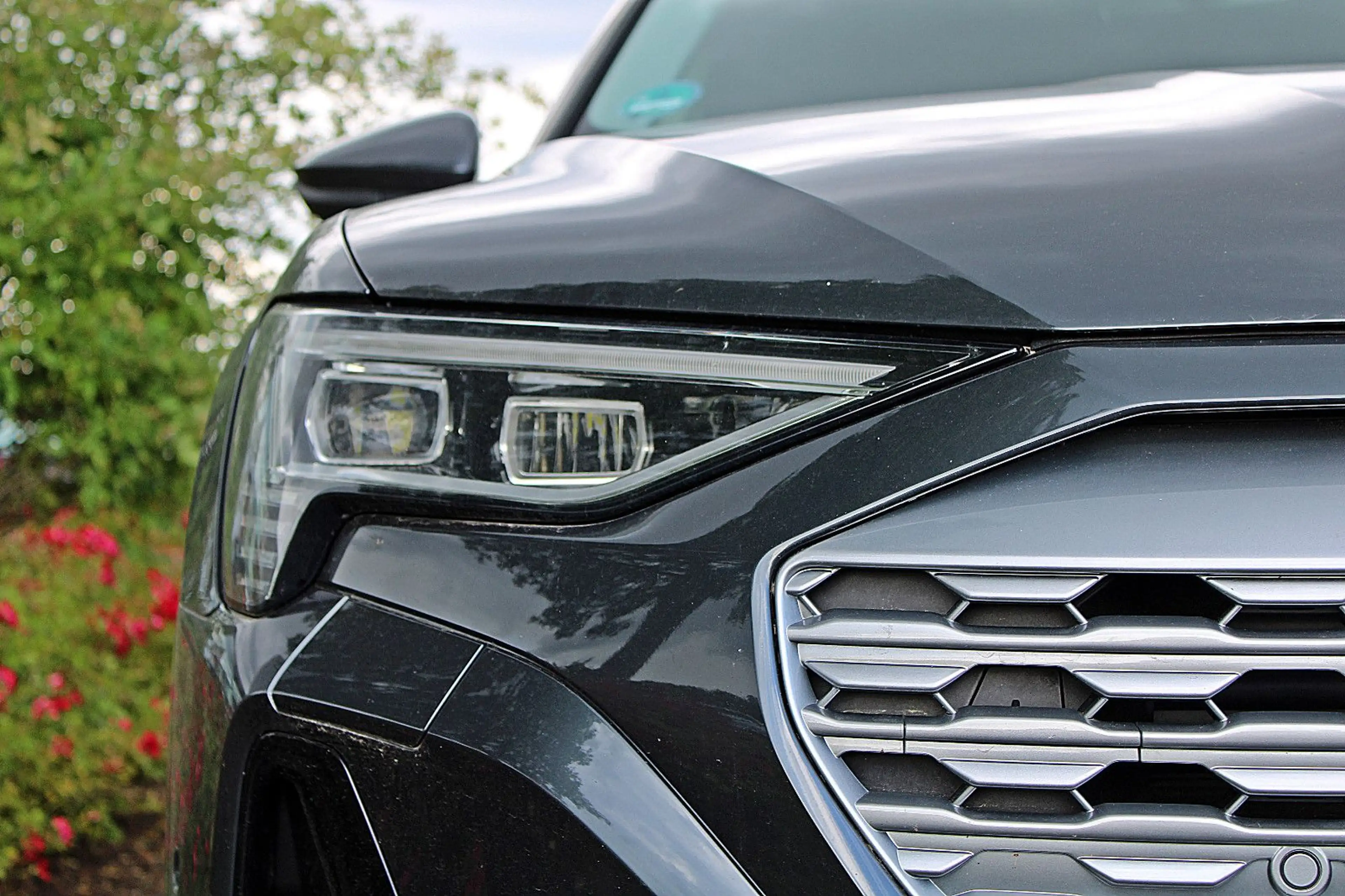 Audi Q8 e-tron 55 qu AHK 360° LEDER HuD MATRIX MEMORY — photo 3