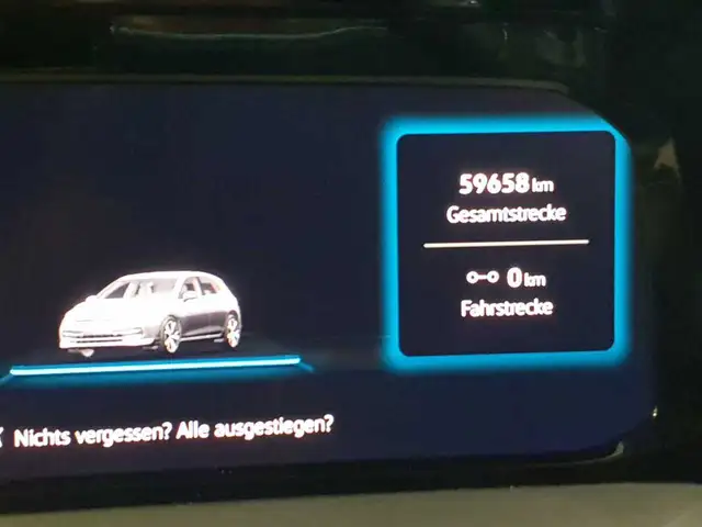 Volkswagen Golf view 12