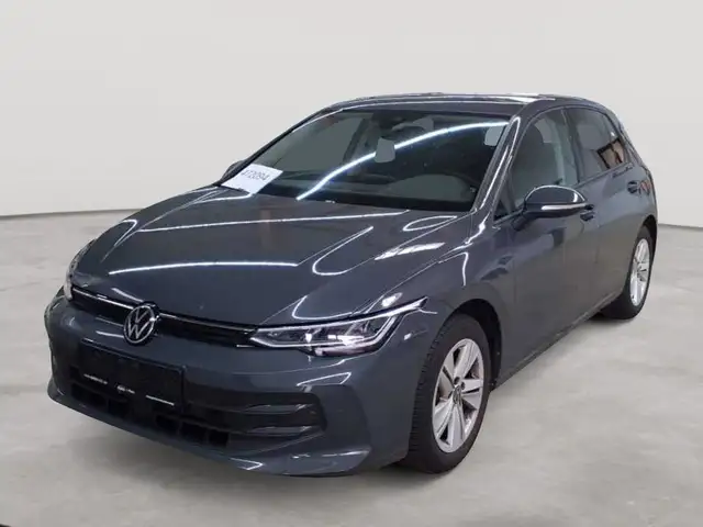 Volkswagen Golf view 2