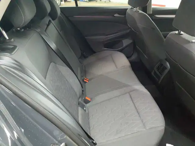 Volkswagen Golf view 15