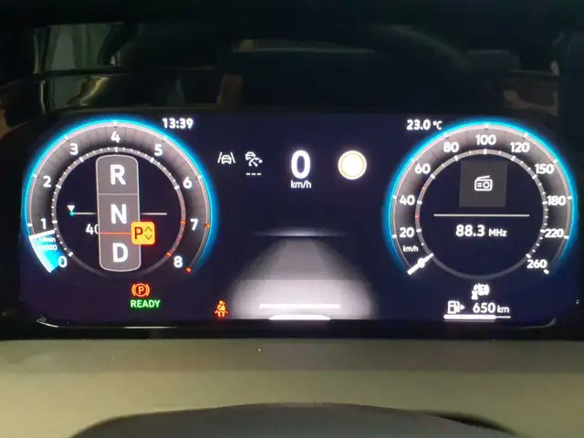 Volkswagen Golf view 11