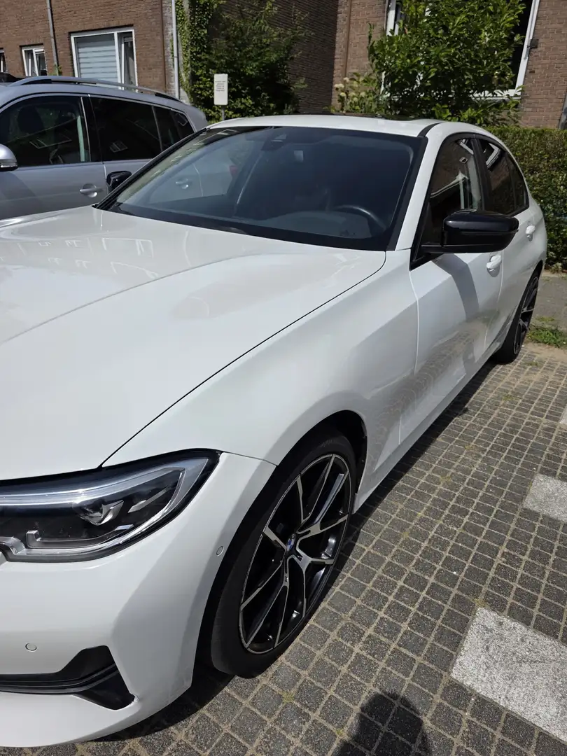 BMW 320 320 High Exe. Edition Wit - 1