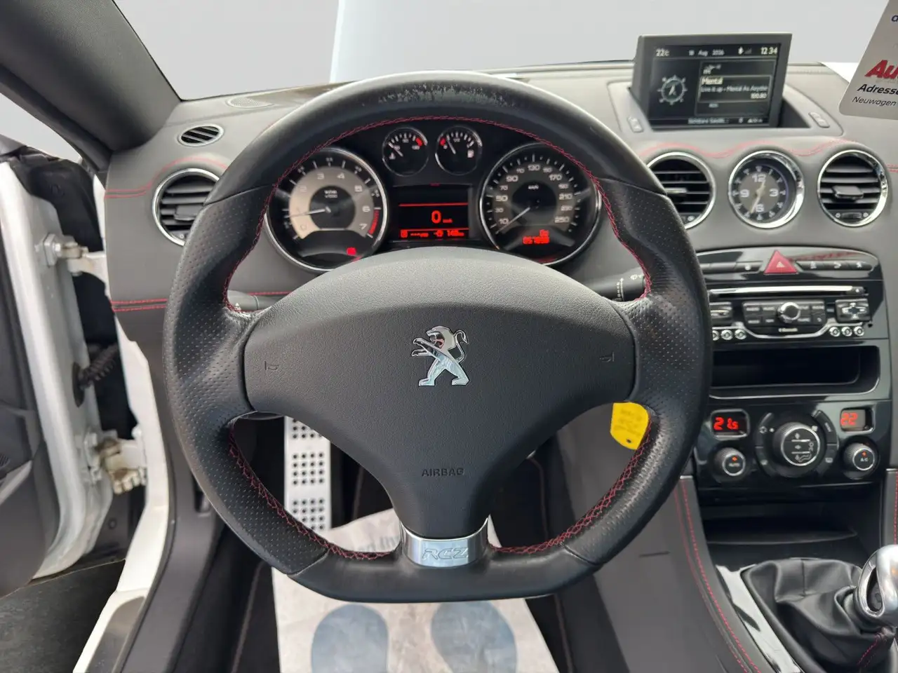 Peugeot RCZ 1.6 — photo 11 sur 28
