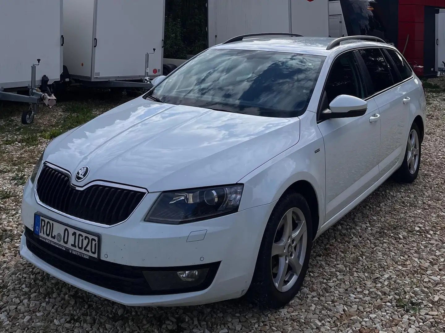 Skoda Octavia Joy Weiß - 1