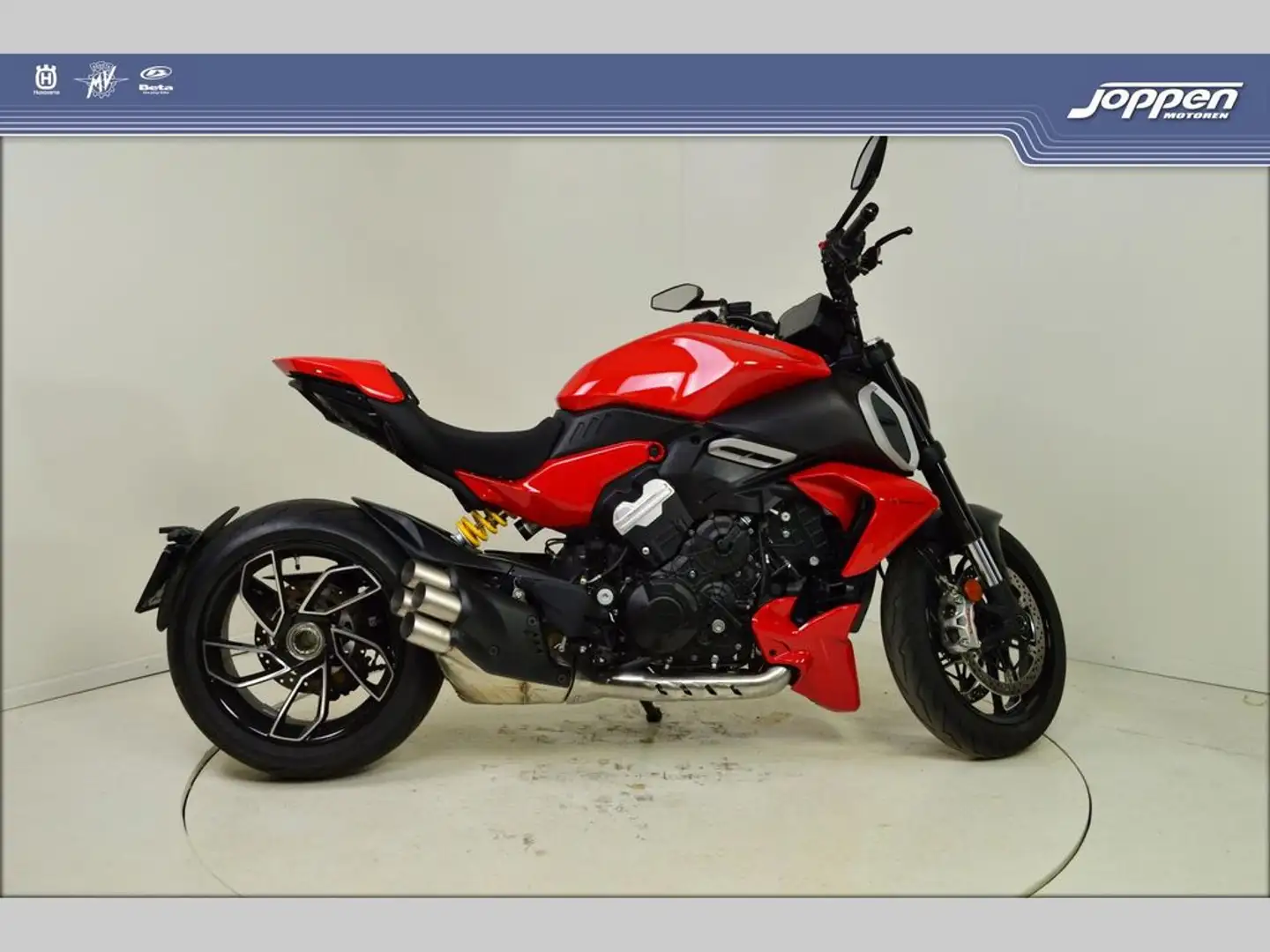 Ducati Diavel v4 Roşu - 1