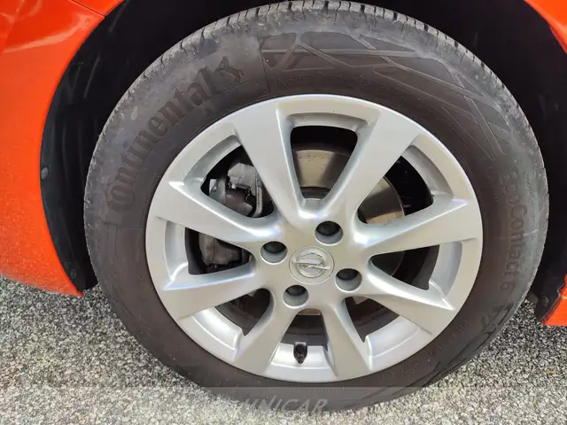 Opel Corsa view 9