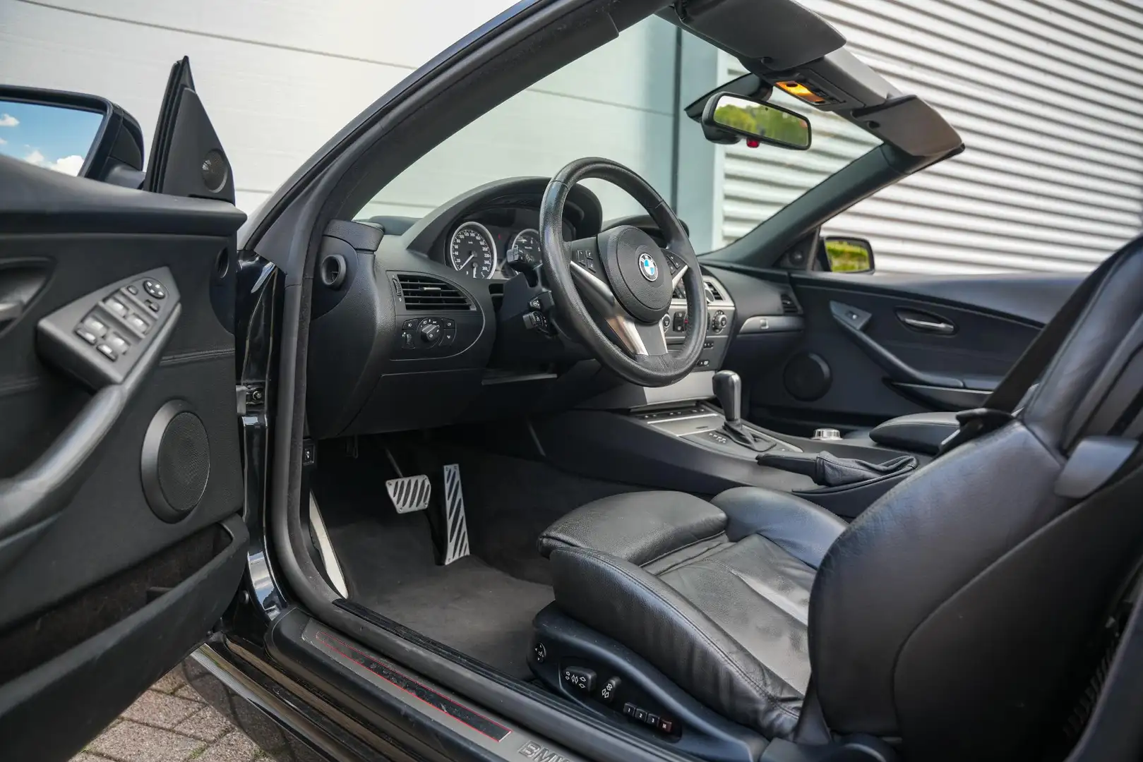 BMW 650 6-serie Cabrio 650i Automaat Navigatie PDC Cruise Schwarz - 2