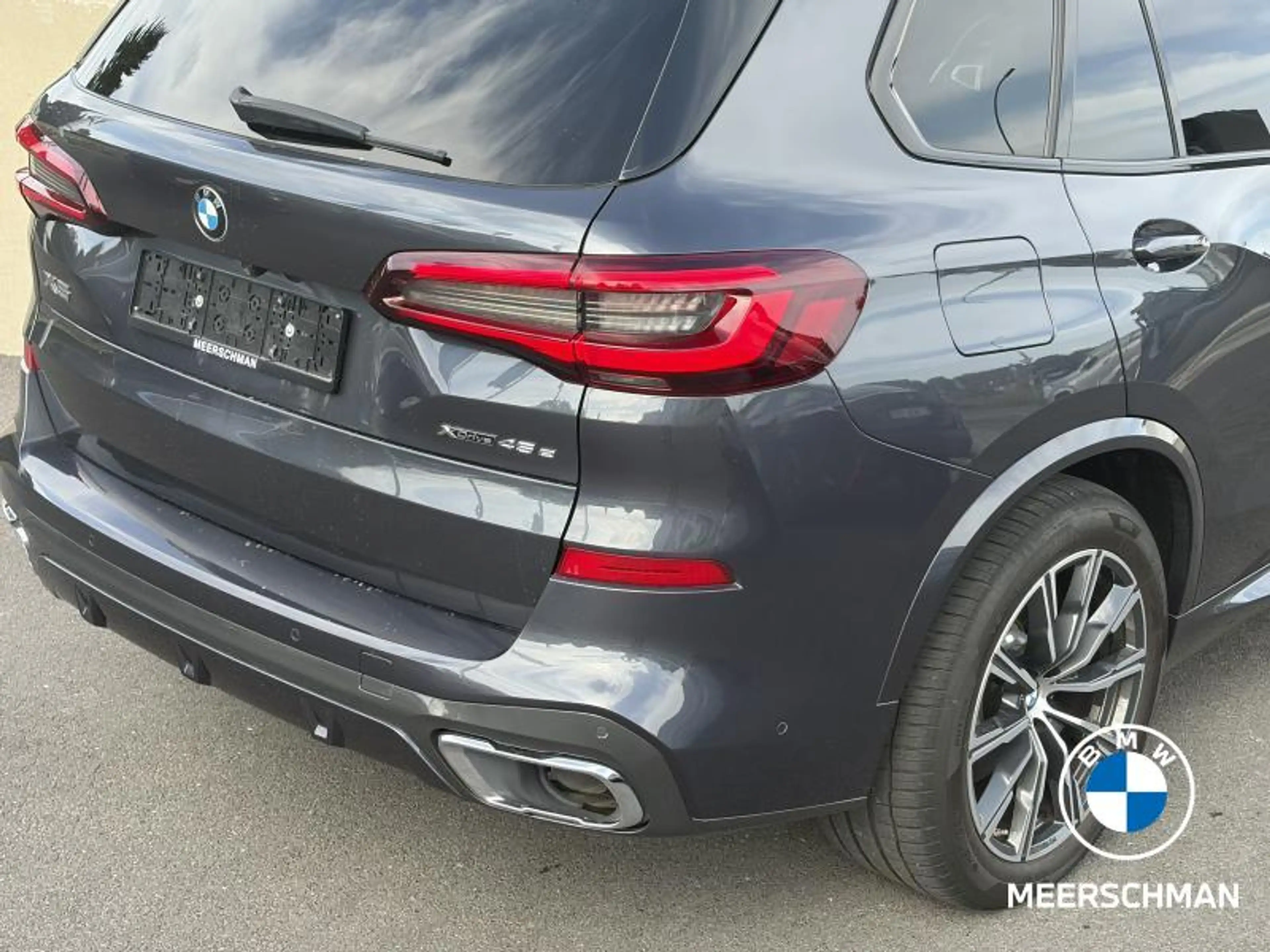 BMW X5 45e — photo 6