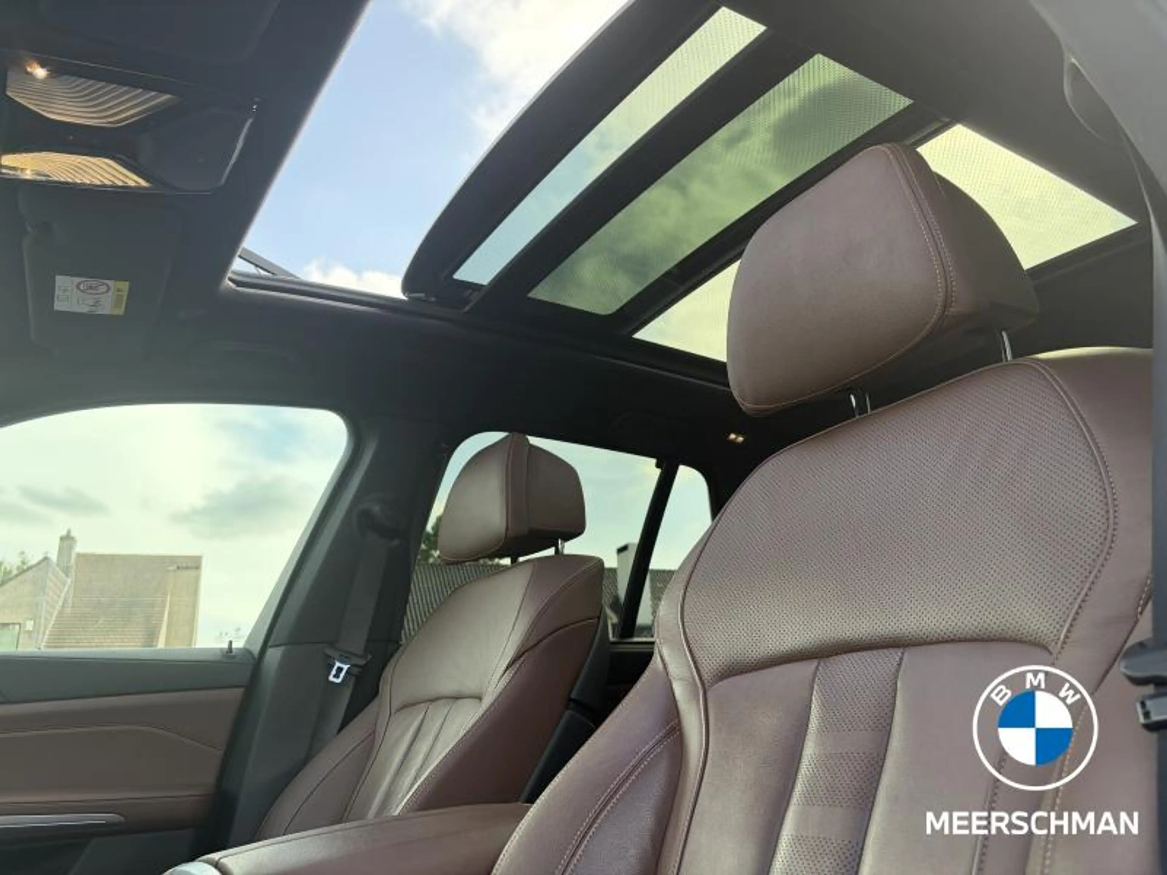 BMW X5 45e — photo 7