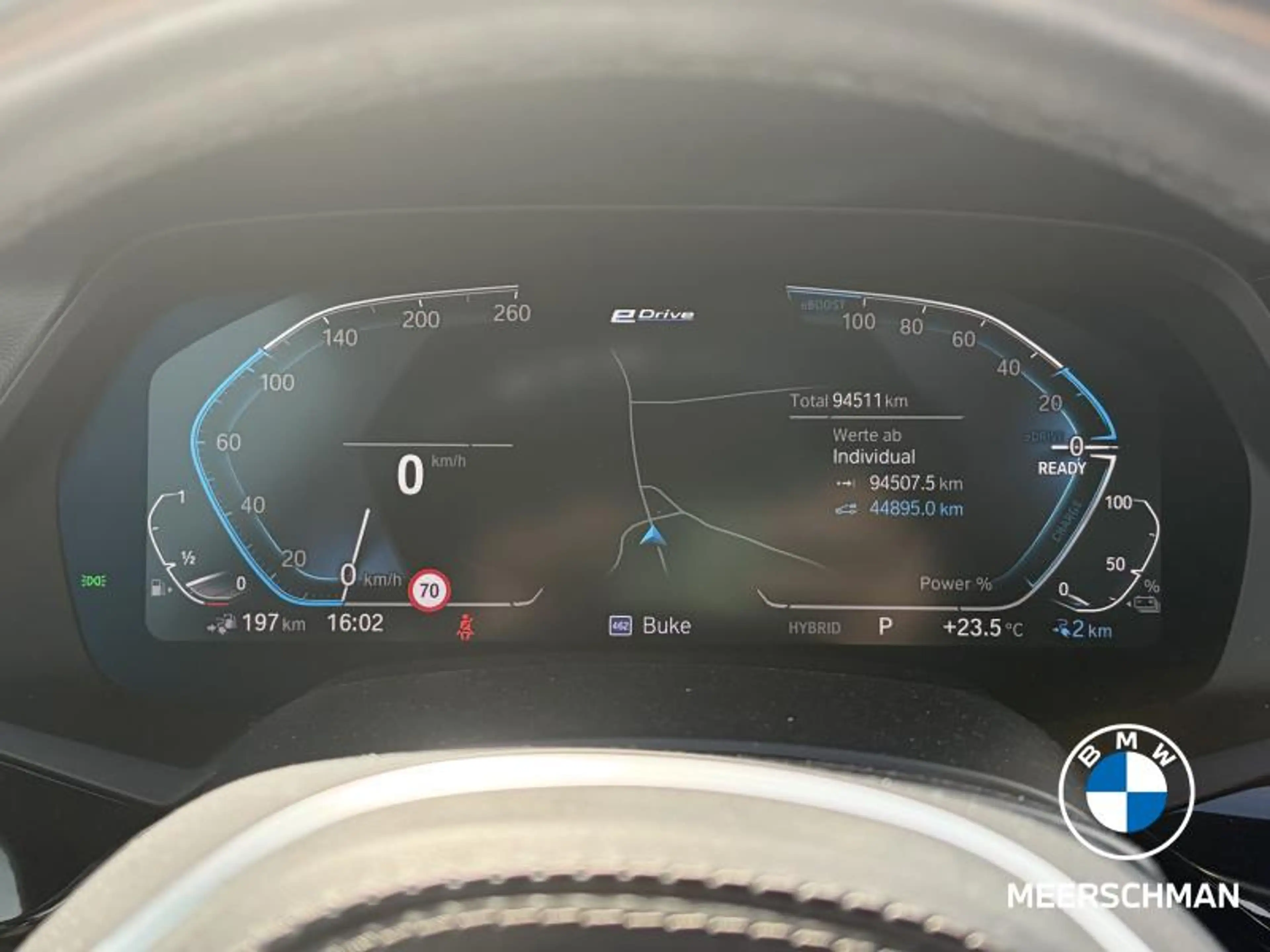 BMW X5 45e — photo 12