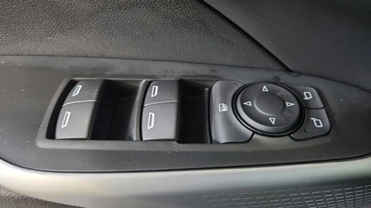 Chevrolet Trax снимка Chevrolet Trax