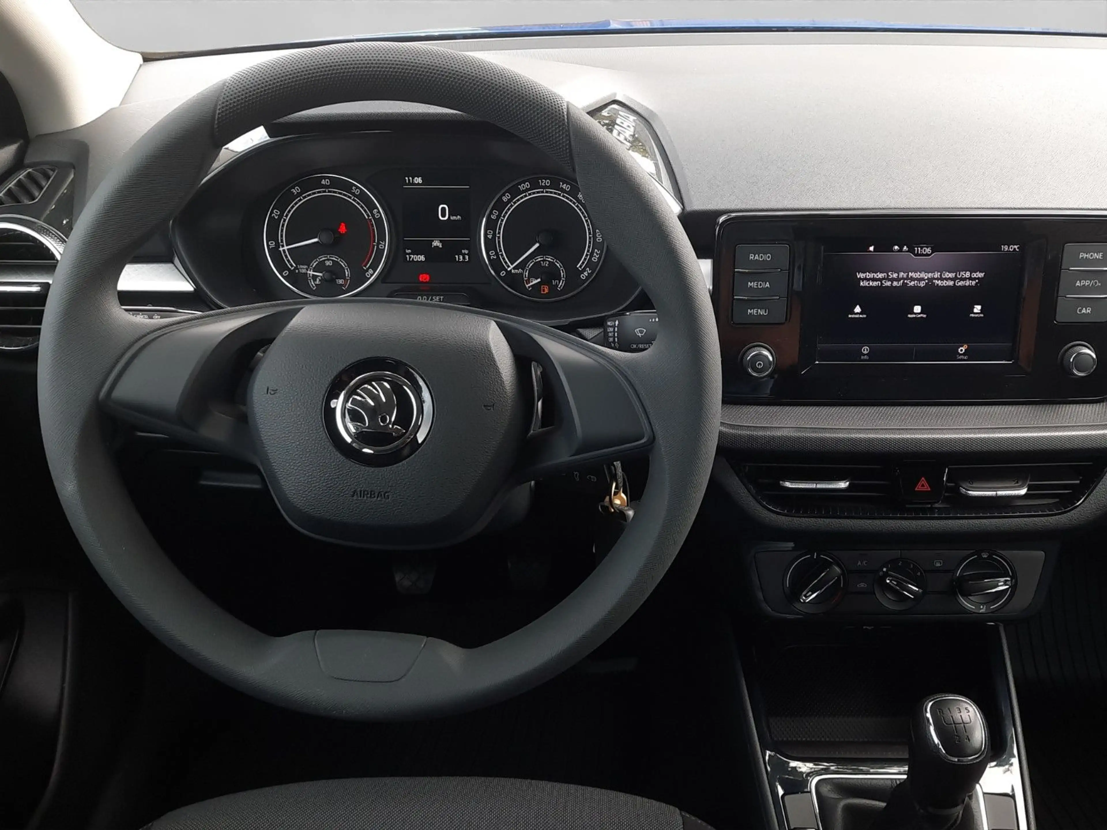 Skoda Fabia Ambition — photo 14
