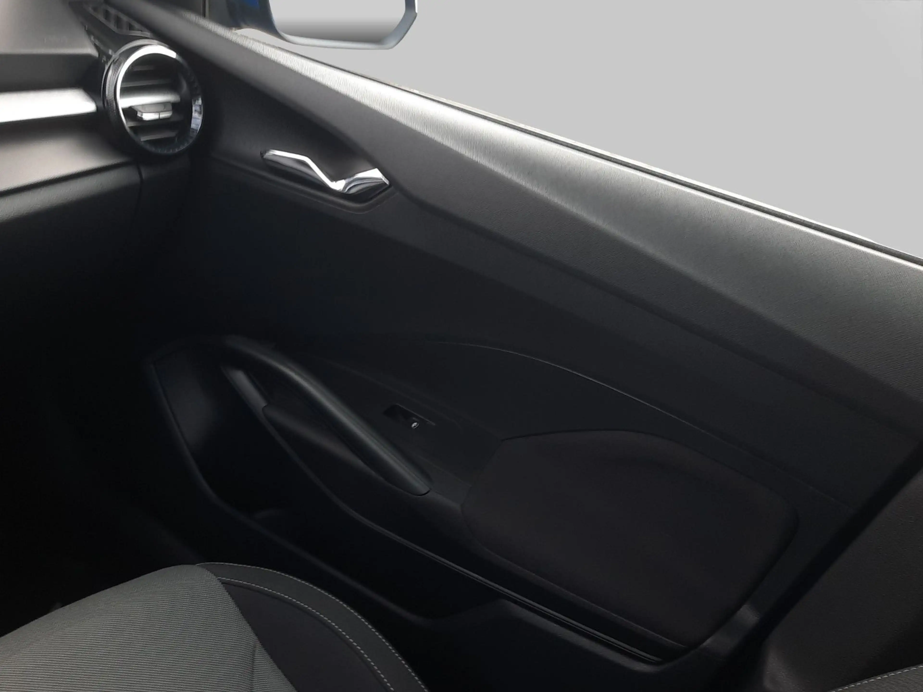 Skoda Fabia Ambition — photo 17