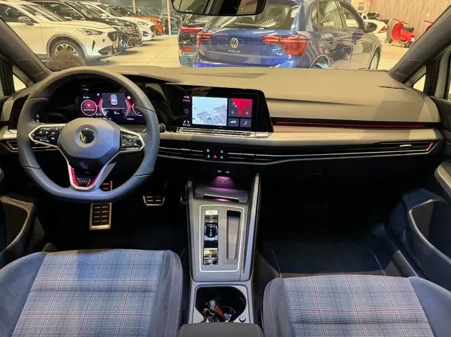 Volkswagen Golf view 10
