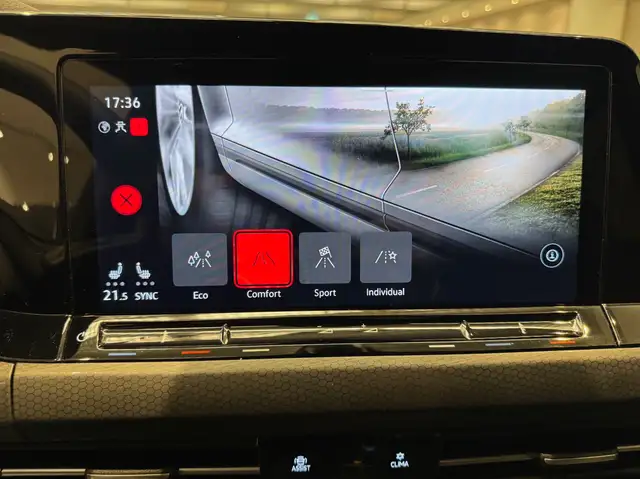 Volkswagen Golf view 12