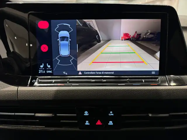 Volkswagen Golf view 11