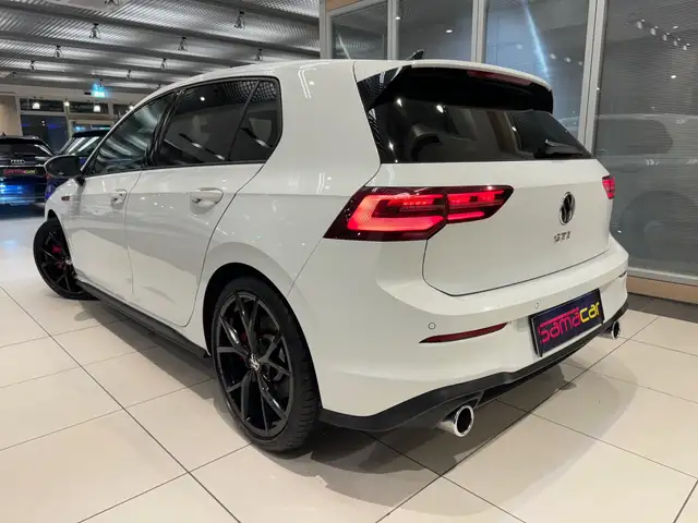 Volkswagen Golf view 6