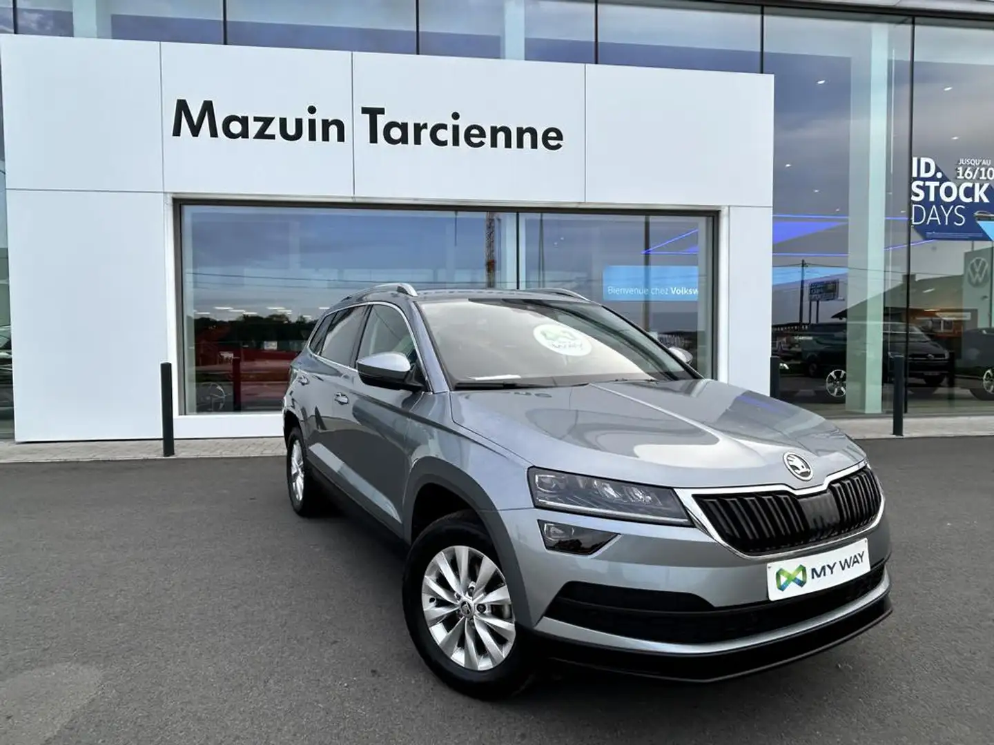 Skoda Karoq AMB TS85/1.0 M6F Gris - 1