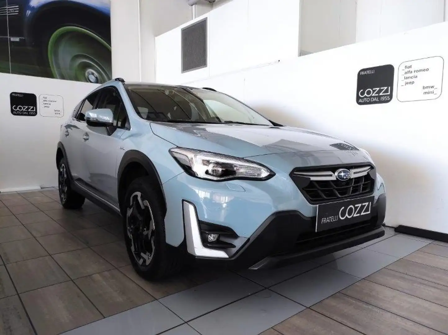 Subaru XV 2ª serie - XV 2.0i e-Boxer MHEV Lineartronic Style Blauw - 1