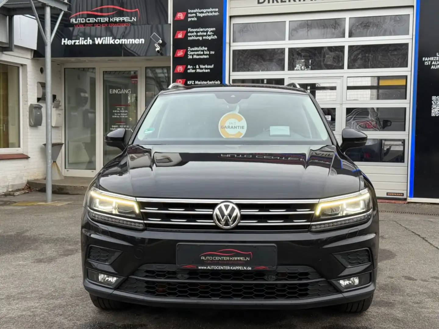 Volkswagen Tiguan 2.0 TDI IQ.DRIVE Start-Stopp (AHK-HuD) Schwarz - 2