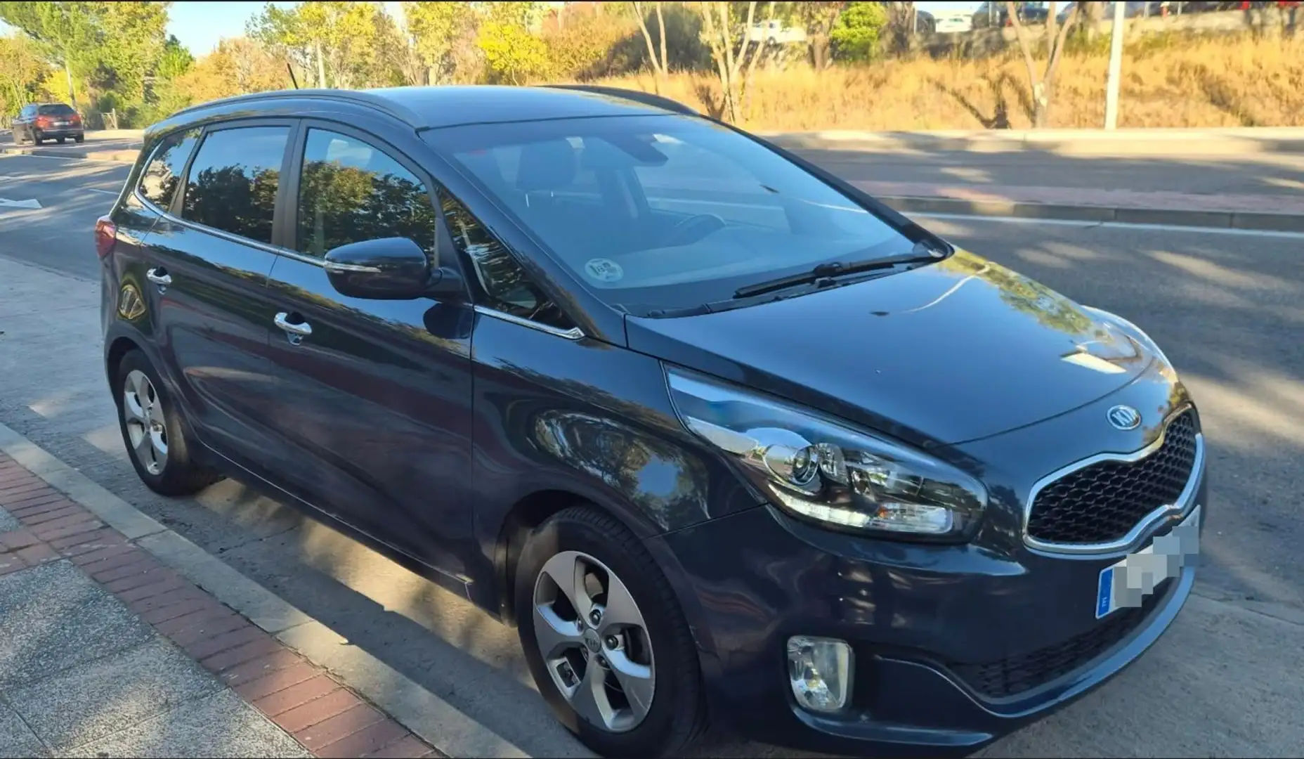 Kia Carens 1.7CRDi Eco-Dynamics Drive 115 - 2