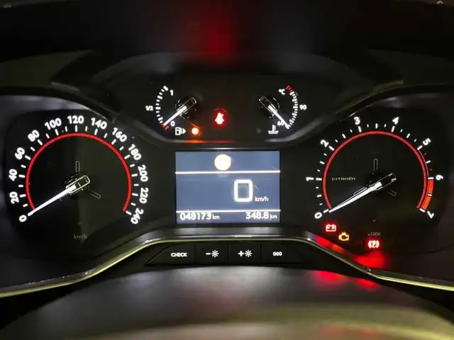 Citroen C5 Aircross view 12
