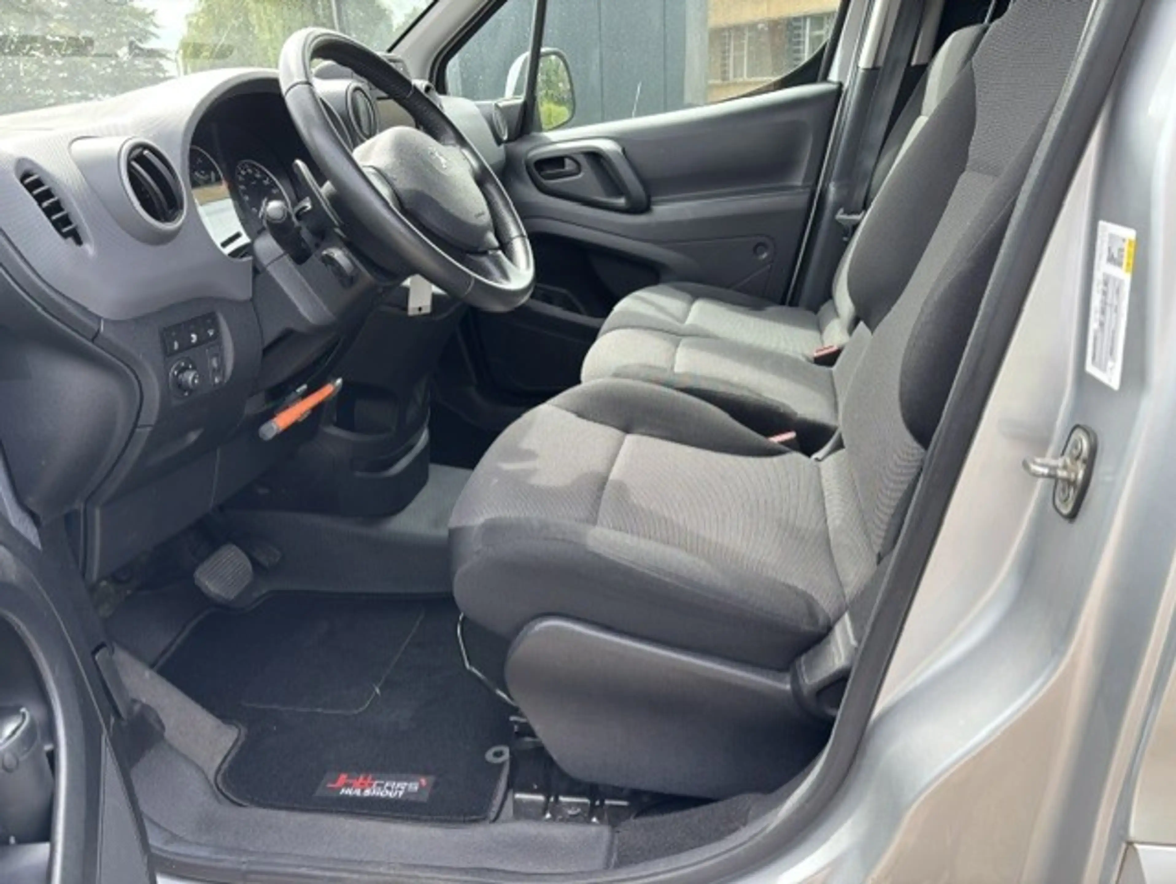 Peugeot Partner BlueHDI*AUTOMAAT*AIRCO/CC/GPS/3ZIT/CAMERA/FULL! — photo 5